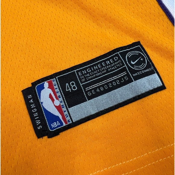 Lakers Jersey - Picture 5 of 11